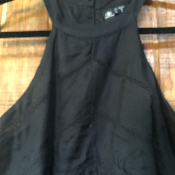 Volcom top - Picture 3 of 3